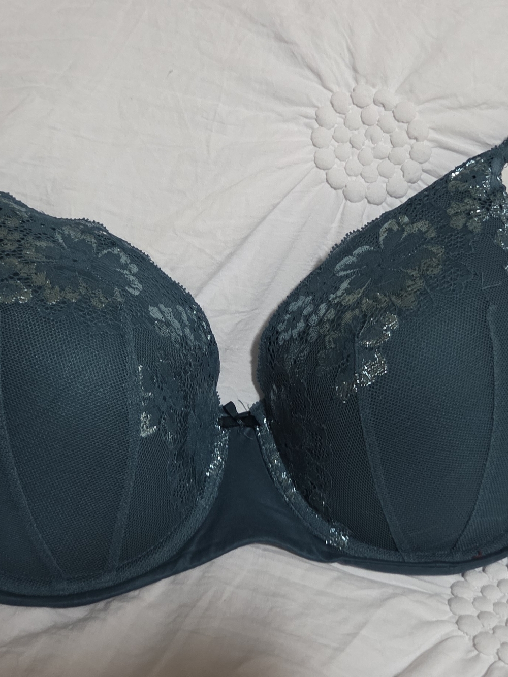 Victoria's Secret Teal Lace Underwire Bra